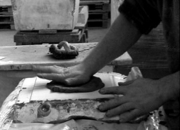Lavorazione calco a mano